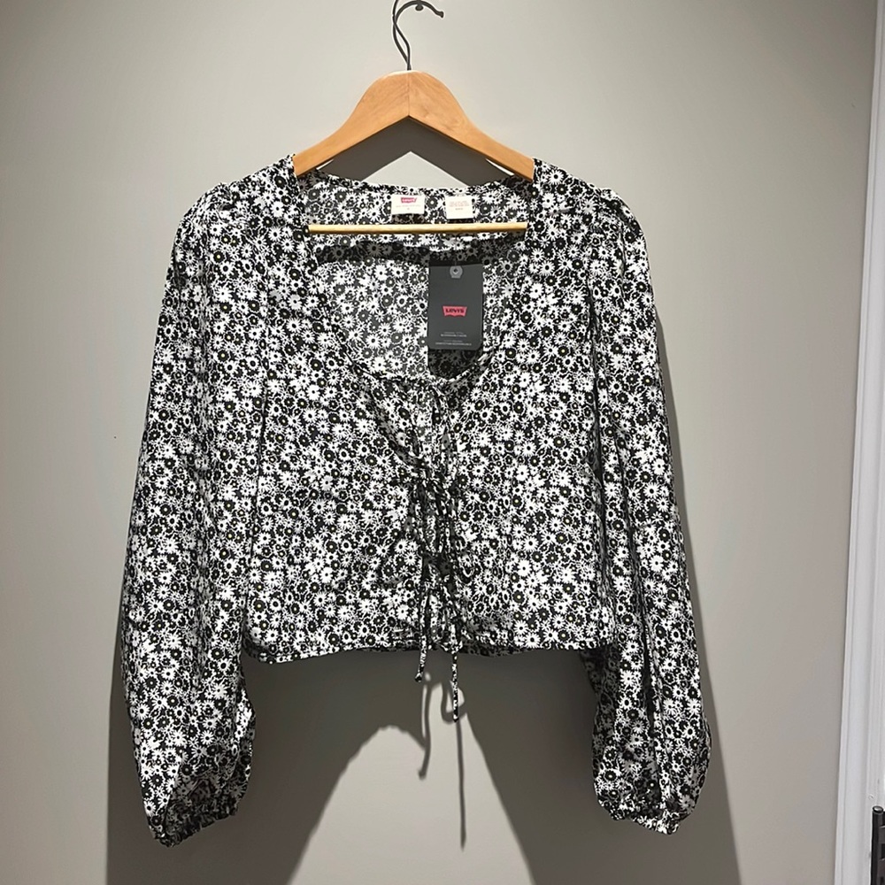 Brand new Levi’s blouse